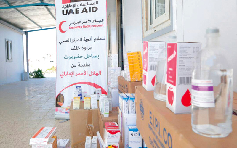 «الهلال الإماراتي» في اليمن تواجه الكوليرا بمعدات تعمل بالطاقة البديلة