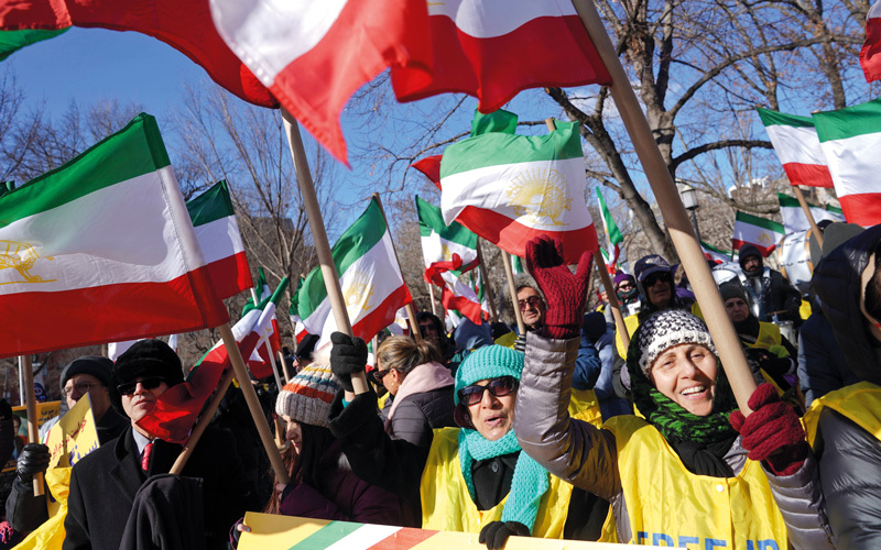 الحرس الثوري الإيراني يـزعــــــم إخماد اضـطـرابات أثارها أعداء أجانـــــــب