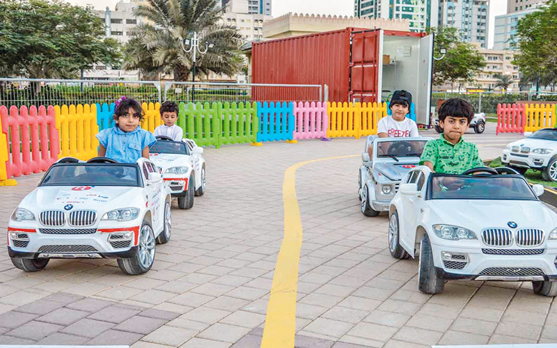 «المدينة المصغّرة» تمنح الأطفال رخص قيادة ومرحاً