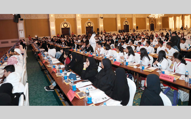282 طالباً وطالبة من دولة الإمارات شاركوا في المحاضرة التي أقيمت بفندق &laquo;ريتز كارلتون أبوظبي&raquo; ودخلت موسوعة &laquo;غينيس&raquo;. وام