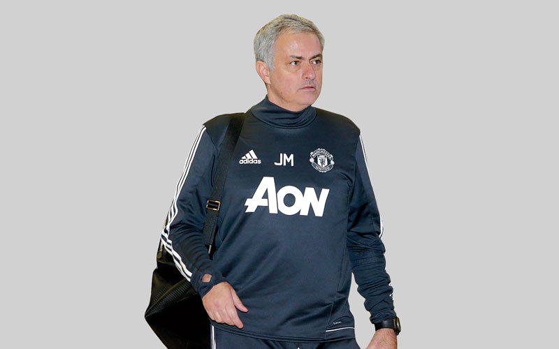 مورينيو خلال رحلة مانشستر يونايتد في دبي. غيتي