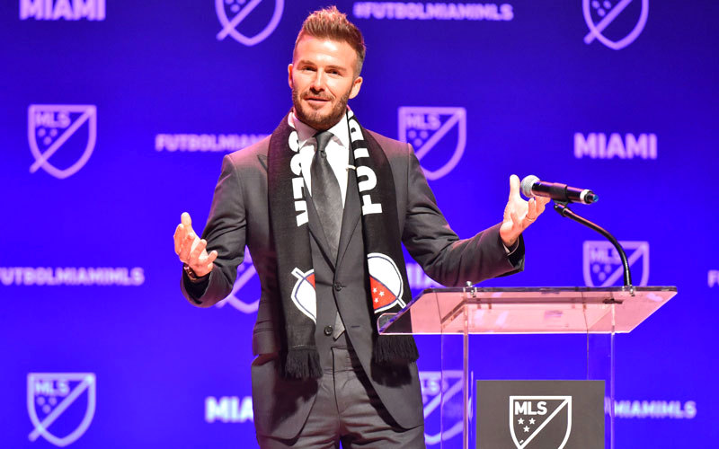 ديفيد بيكهام يتحدث في مؤتمر صحافي عن فريقه الجديد. غيتي