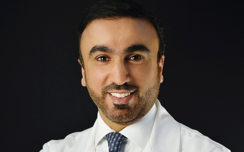 الدكتور أنور الحمادي: «انتشار معلومات  غير دقيقة تفيد بأنه  كلما تم الحقن  مبكراً، تأخر ظهور  التجاعيد».