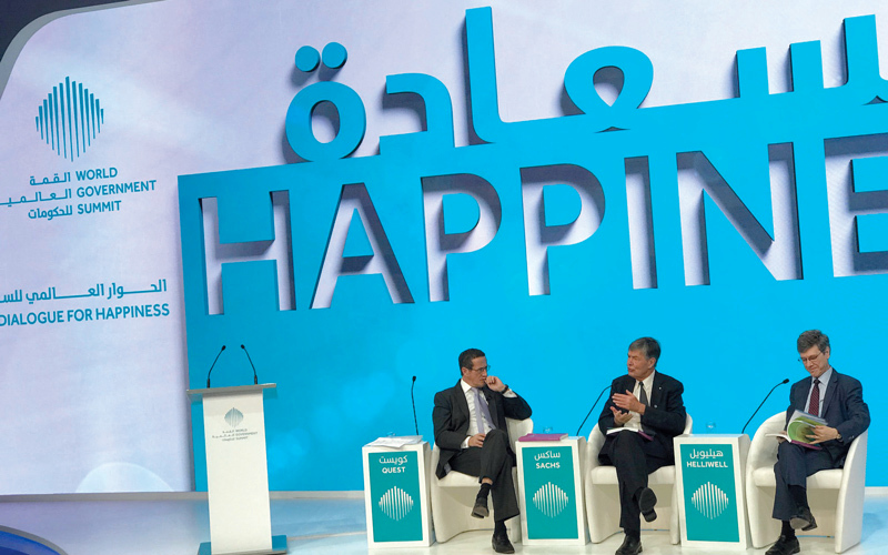 مشاركون دعوا الحكومات إلى دراسة التقرير العالمي للسعادة الذي أعلن عنه أمس.  من المصدر