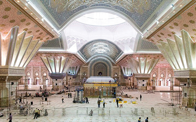 ضريح الخميني الذي تكلف في بداية إنشائه ملياري دولار. أرشيفية