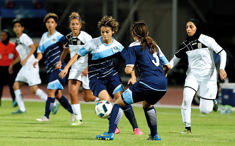من منافسات دوري السيدات لكرة القدم. الإمارات اليوم