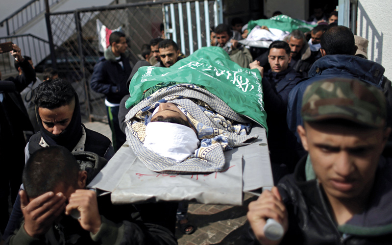 خلال تشييع الشهيدين في رفح .   أ.ب