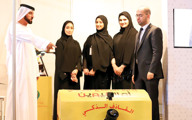 الفريق المبتكر حوّل أنبوب المياه إلى جهاز ذكي. من المصدر