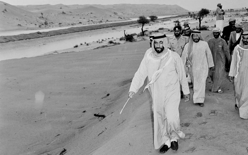 تحولات جذرية شهدتها أبوظبي بعد سنوات قليلة من تولي زايد مقاليد الحكم فيها. أرشيفية