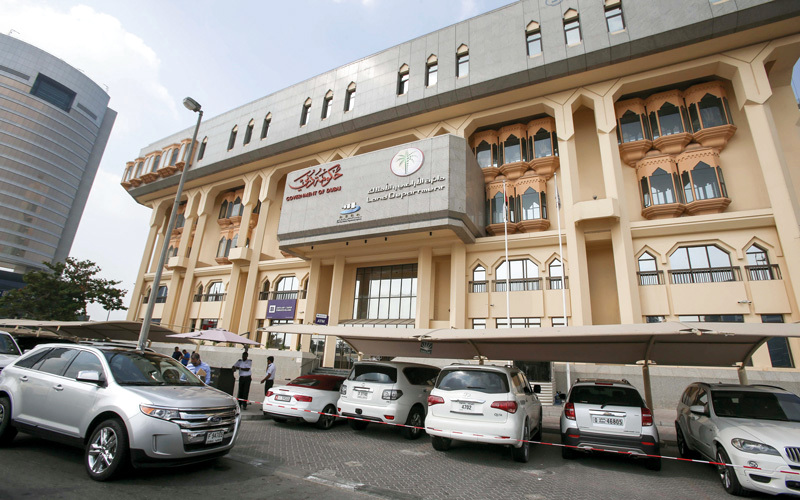 «أراضي دبي» أكدت أنها تراقب السوق عن كثب وتصدر القوانين التي تكفل حماية الحقوق. تصوير: أشوك فيرما