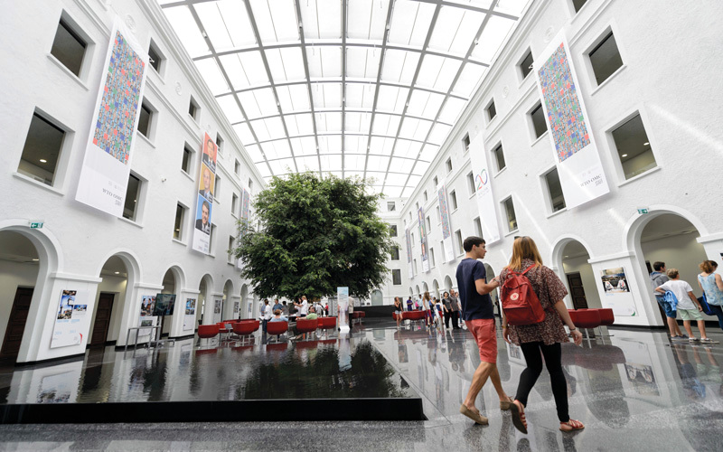 منظمة التجارة العالمية يمكن أن تكون مسرحاً لحل النزاعات التجارية الكبيرة بين الحلفاء الغربيين.  ا.ب