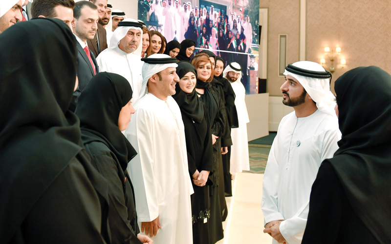 حمدان بن محمد أكد أن حكومة دبي تولي تطوير الكفاءات الوظيفية وتنميتها أهمية قصوى. من المصدر