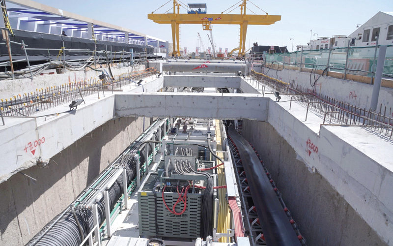 مسار «مترو دبي 2020» يمتد بطول 15 كيلومتراً من «نخيل هاربر آند تاور» إلى موقع «إكسبو». أرشيفية