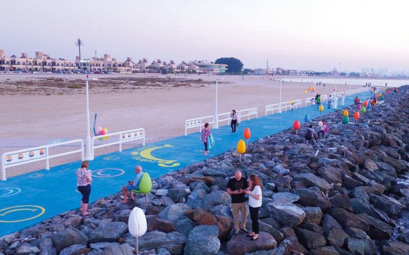 «المبادرة» تهدف إلى توفير سبل السعادة والراحة لرواد الشواطئ العامة بدبي.  من المصدر