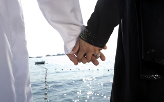 الصورة: بطاقة «مديم» لدعم الشباب المقبلين على الزواج في أبوظبي