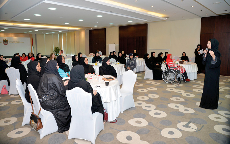 جانب من جلسة العصف الذهني للقيادات الرياضية النسائية. من المصدر