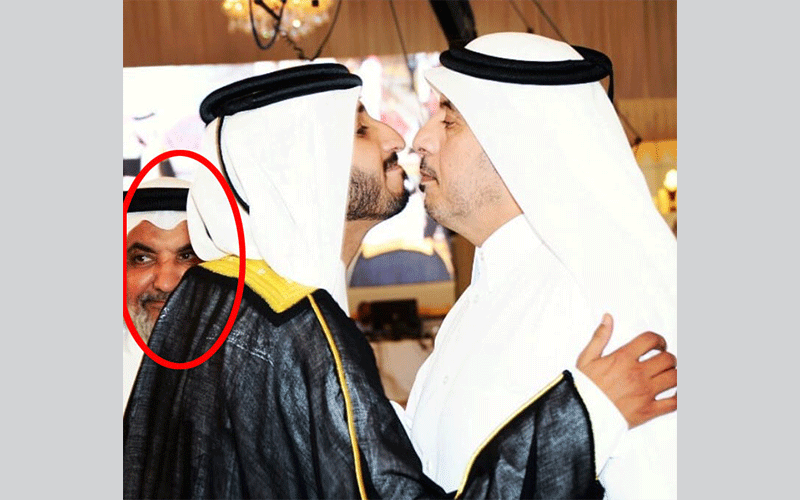 شاهد.. صورة لرئيس وزراء قطر مع الإرهابي النعيمي