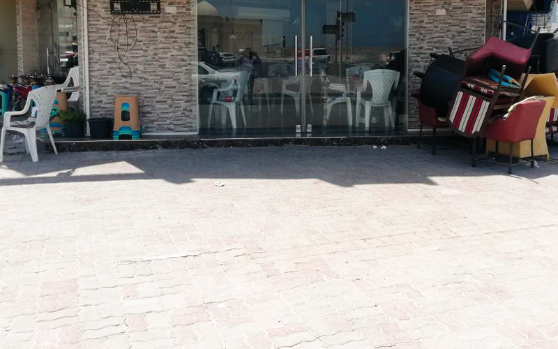 قرار منع الشيشة سيطبق على جميع مقاهي عجمان. من المصدر