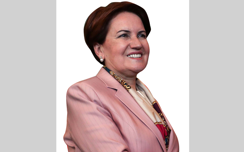 ميرال أكسينر (الذئبة) ترفض المصالحة مع الأكراد ولا تحبذ وجود العديد من اللاجئين السوريين في تركيا. أ.ف.ب