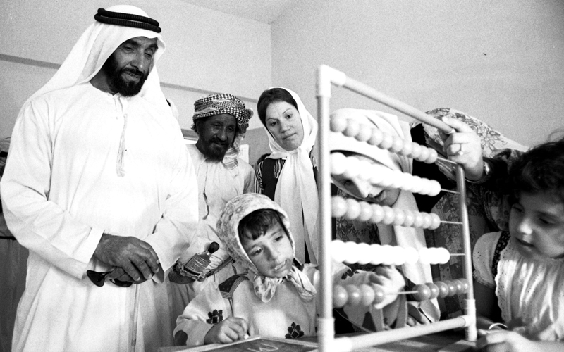 «الجدارية» تخليد لما تركه الشيخ زايد من إرث كبير في القيم والمعاني الإنسانية والنهضة الشاملة.  أرشيفية