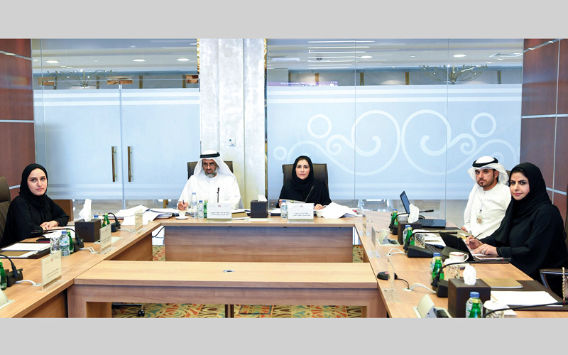 اللجنة درست حالات كثيرة من المواطنين كانوا ضحايا لإنهاء خدماتهم الوظيفية في القطاع الخاص. من المصدر