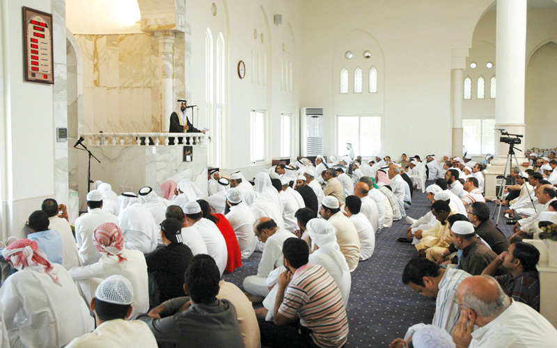 «قانون رعاية المساجد» يحظر الدروس والتبرعات دون ترخيص