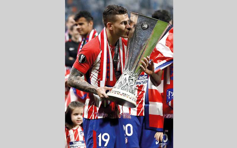 لوكاس سعيد بالإنجاز الأوروبي لأتلتيكو. أ.ف.ب