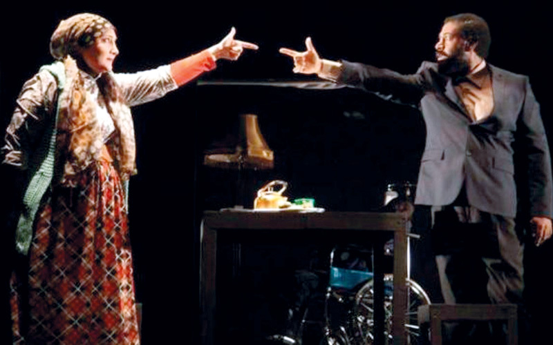 من عروض مهرجان المسرح العربي الذي تنظمه «الهيئة» سنوياً. أرشيفية