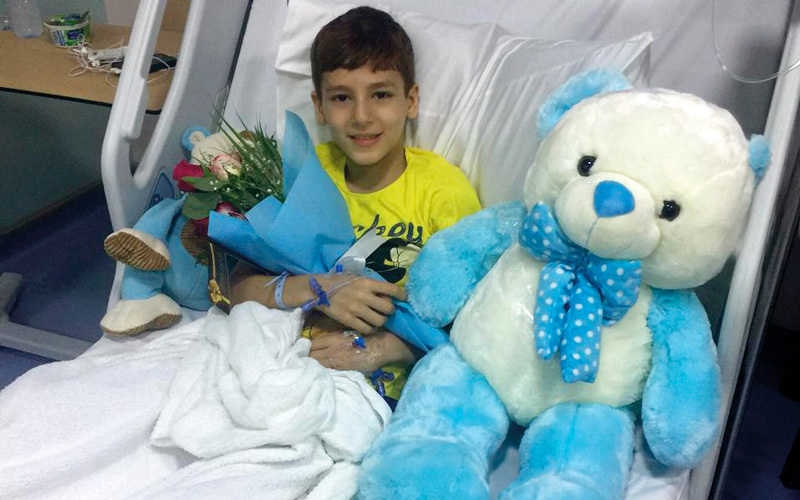 بسام خضع للعلاج في مستشفى القاسمي.

من المصدر