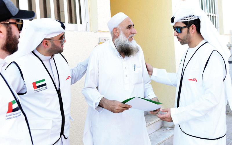 «طرق دبي» توزّع المير الرمضاني على 400 أسرة متعفّفة