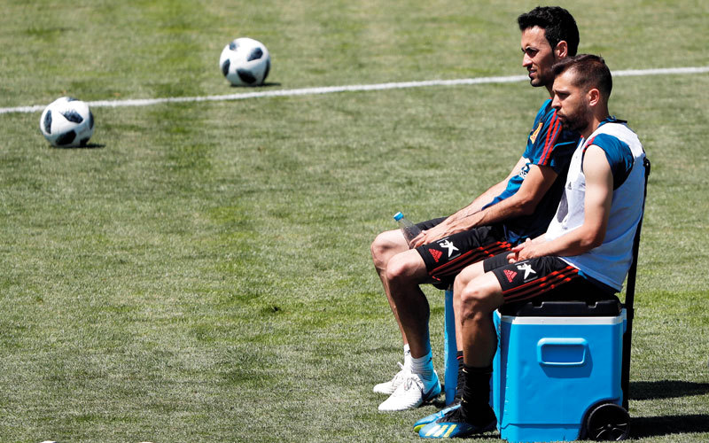 ألبا وبوسكيتس.. نظرات برشلونية للمنتخب الإسباني تأهباً للمباريات الرسمية في روسيا. إي.بي.إيه