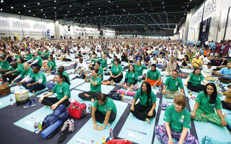 دبي تستضيف الاحتفالية الرابعة لليوم العالمي لليوغا