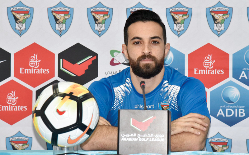 إدريس فتوحي : «لا غبار أن ميسي وكريستيانو من أفضل لاعبي  العالم، لكنّ منتخبَي الأرجنتين والبرتغال ليسا  مرشحَين قويين للفوز بالمونديال».