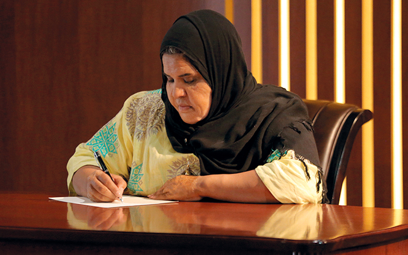 على امتداد الحلقة عبرت النجمة الكويتية عن مشاعرها تجاه زوجها، قائلة «أخاف عليه أكثر من روحي، فهو أعطاني الحياة الحقيقية، حيث الأمان والاستقرار والراحة». من المصدر