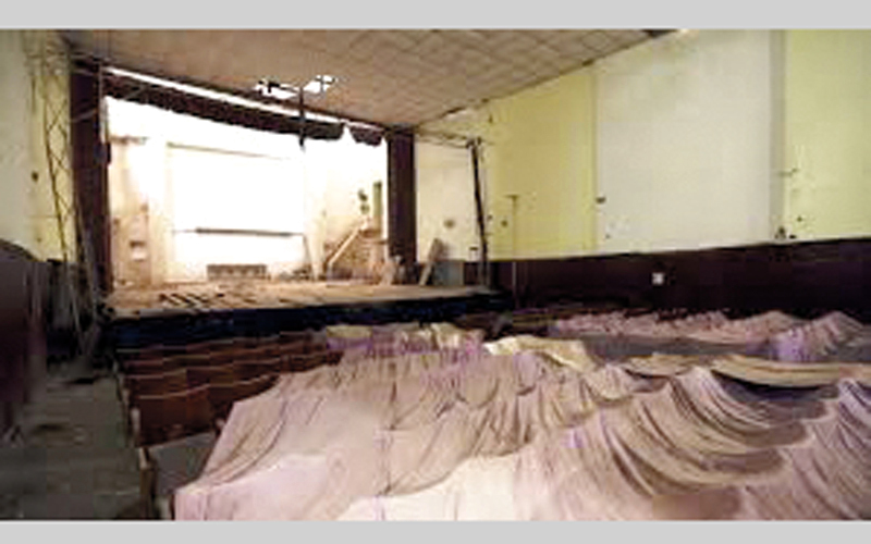 بعد الثورة بعض دور السينما أُغلق وبعض منها دُمر وبعض منها غيَّر نشاطه. أرشيفية