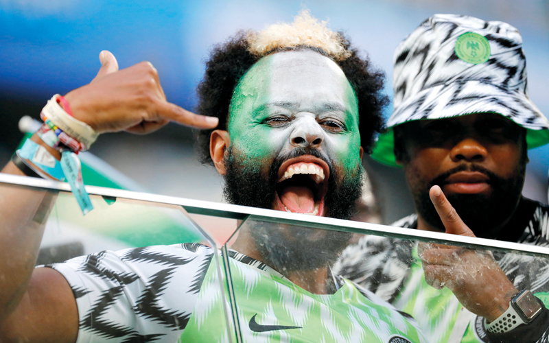 الجمهور النيجيري حضر بقوة خلف منتخب النسور في المباراة التي جمعته مع الأرجنتين. رويترز