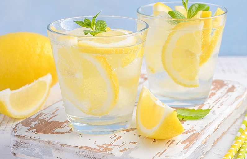 تعرف إلى أضرار عصير الليمون!