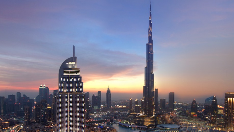 طيران الإمارات تقدم عروضاً حصرية للقادمين إلى دبي والمسافرين عبرها