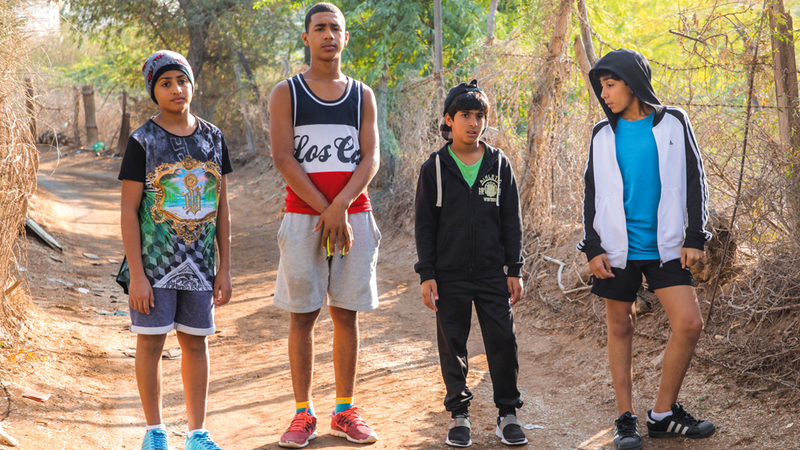 أحداث الفيلم تدور حول تعلُّق طفل بشخصية نجم كرة القدم الإماراتية عمر عبدالرحمن «عمّوري».

أرشيفية