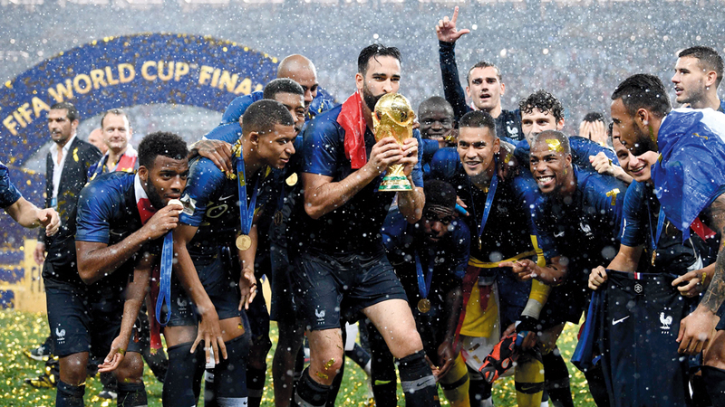 المونديال الروسي ابتسم للفرنسيين الذين أحرزوا ثاني لقب لهم في تاريخ البطولة. أ.ف.ب