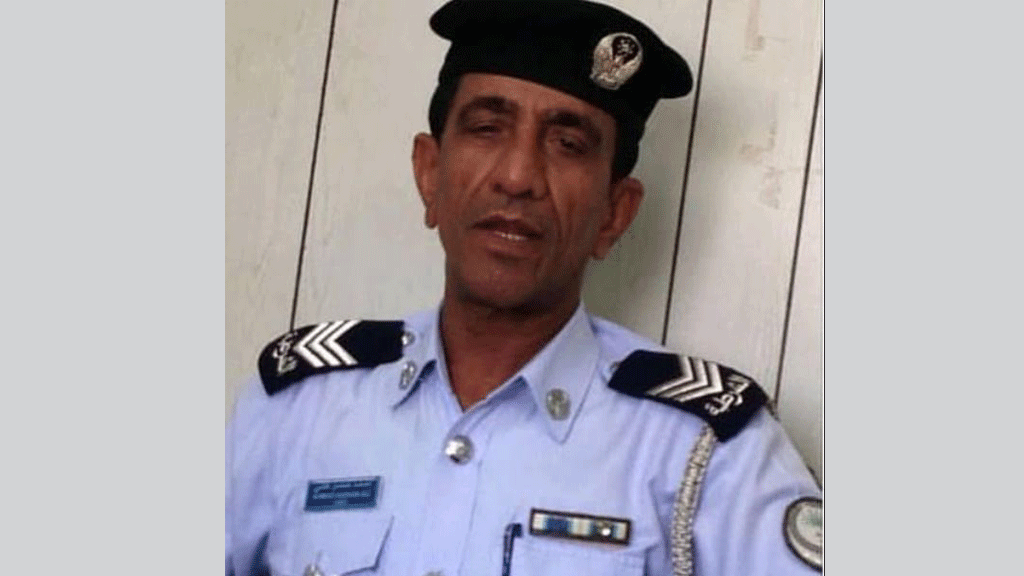 القيادة العامة لشرطة  الشارقة تنعى أحمد حسن جمعة الأميري.. أقدم رقيب سير