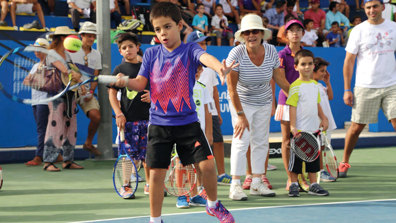«طيران الإمارات» ترعى أكاديمية ومهرجان التنس في الأردن