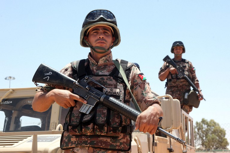 الجيش الأردني يعلن اشتباكه مع عناصر من “داعش” على الحدود السورية