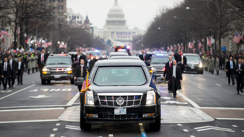 الجزء الثاني من الموكب يطلق عليه «الحزمة المؤمنة». أرشيفية