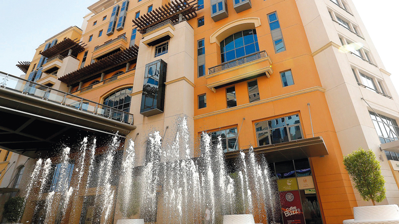 اقتصادية دبي أكدت أنها تستهدف الحفاظ على استدامة وتنافسية الأعمال في الإمارة.   أرشيفية