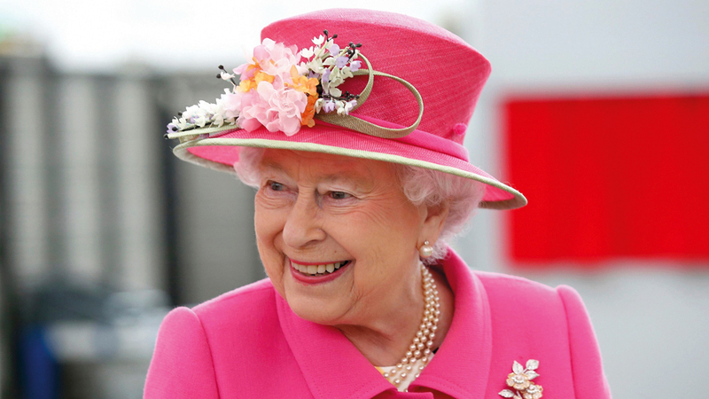 أستراليون يطلبون صوراً مجانية للملكة إليزابيث