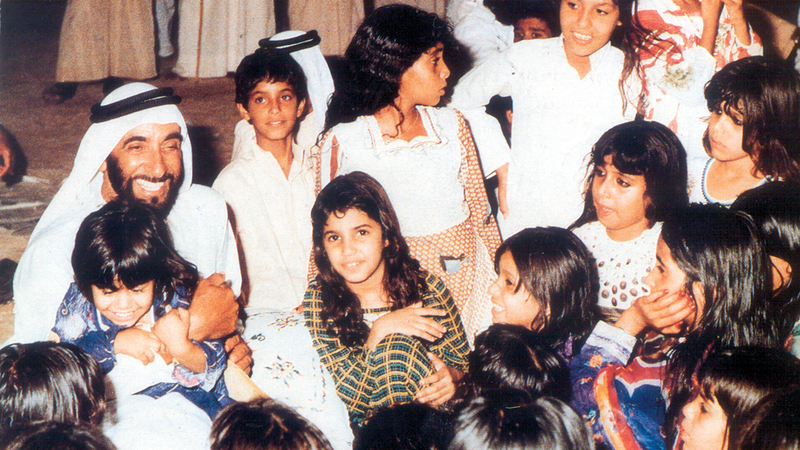 الشيخ زايد اهتم بتعليم المرأة من أجل التنمية. أرشيفية