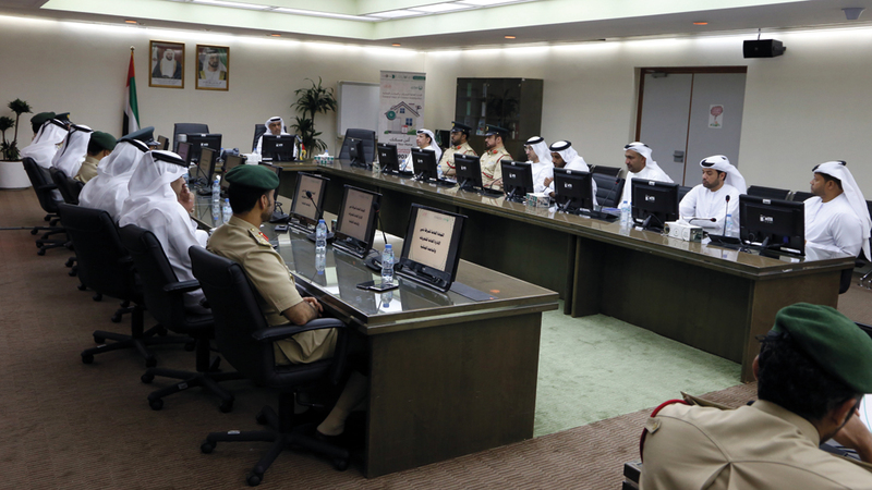 دوريات أمنية لتوفير أقصى درجات الأمن والسلامة في دبي