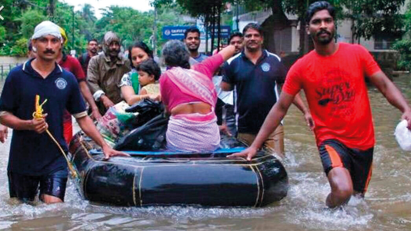 كيرلا تشهد أسوأ موجة أمطار وفيضانات منذ 100 عام. من المصدر