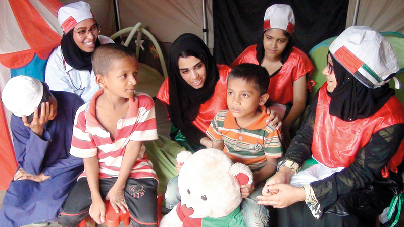 «سفراء الإمارات للتطوع» يشاركون أطفال الروهينغا فرحة العيد